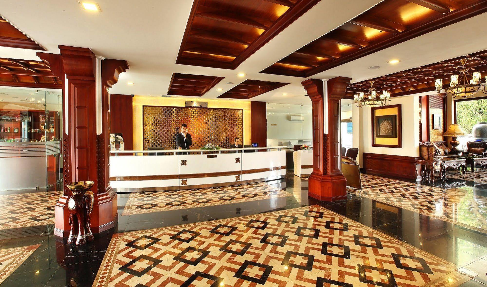 Lake Palace Trivandrum Vettutura Exterior foto