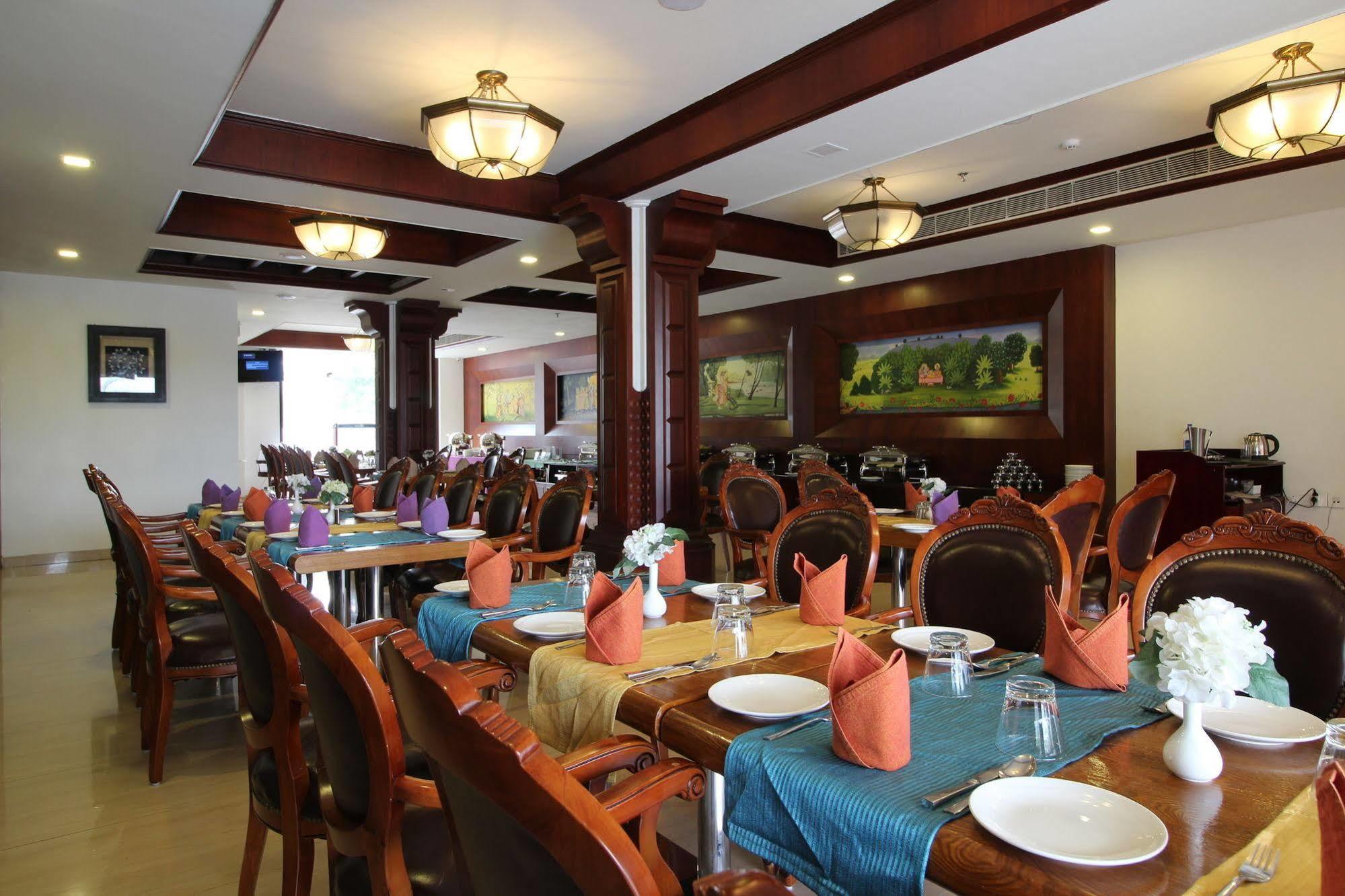 Lake Palace Trivandrum Vettutura Exterior foto