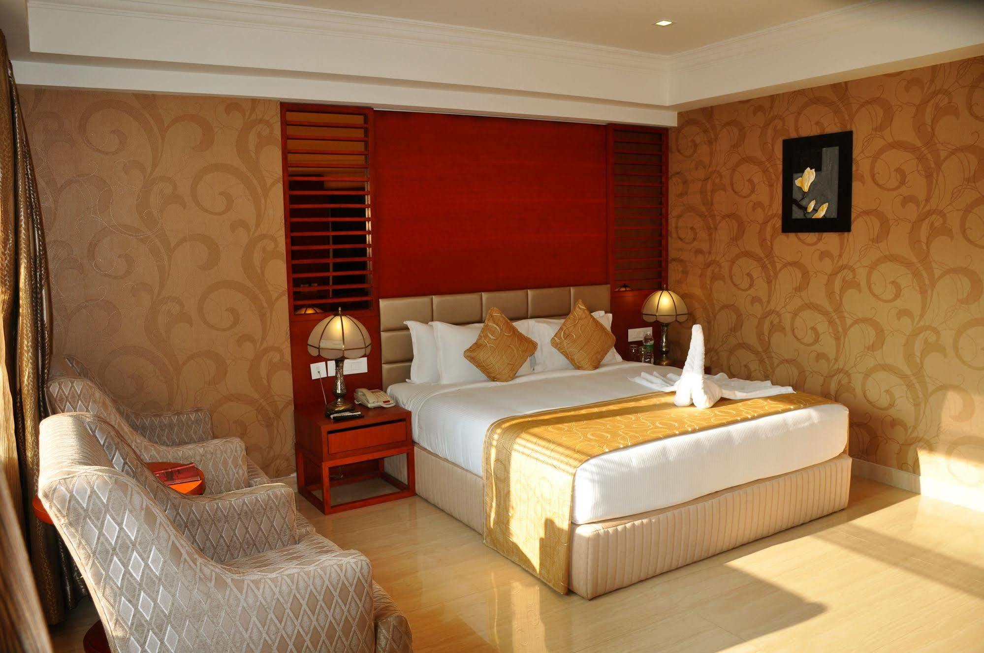 Lake Palace Trivandrum Vettutura Exterior foto
